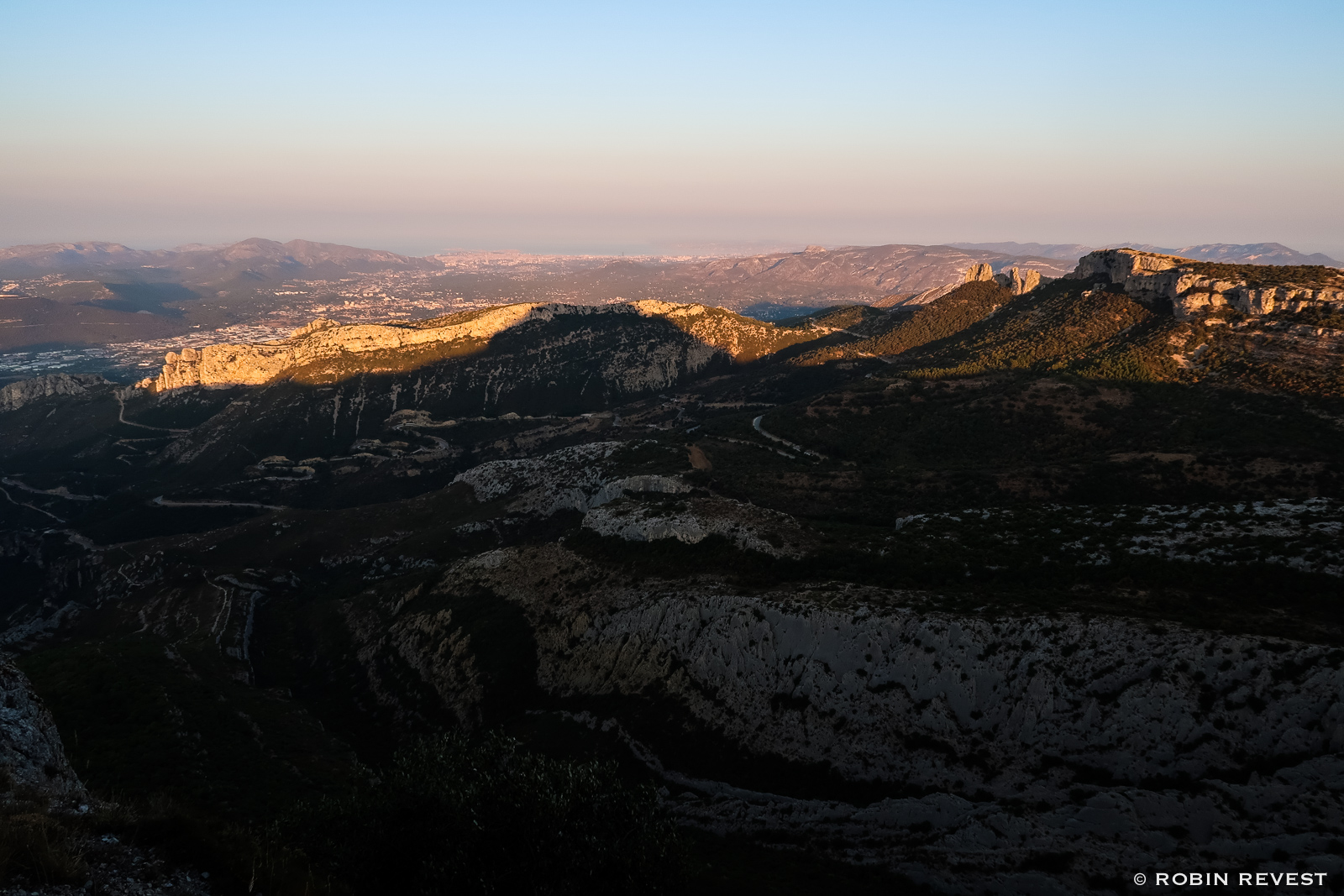 Lever de Soleil Marseille depuis Pic de Bartagne